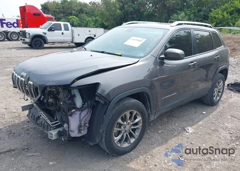 2019 Jeep Cherokee Latitude Plus 4X4 from USA, damaged, VIN 1C4PJMLX0KD271468